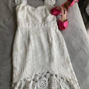 wedding dress, size M, in perfect condition